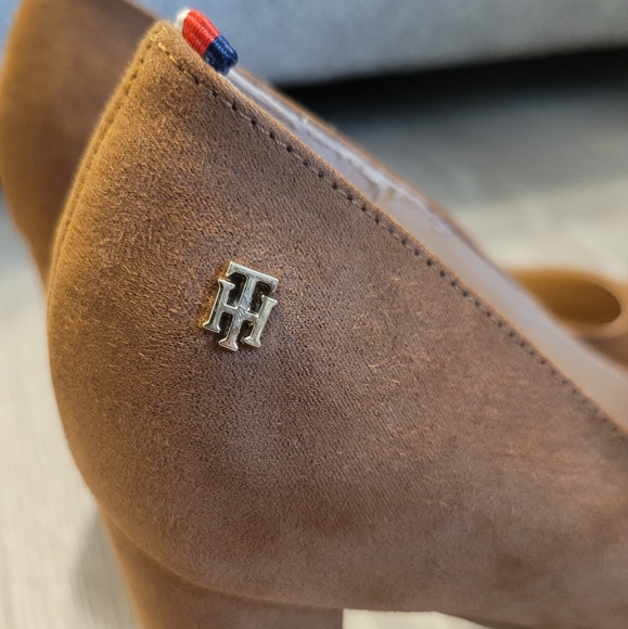 Tommy Hilfiger | Brown | Suede | Abilene High Heel Pumps | Size 8.5 M - Picture 8 of 11